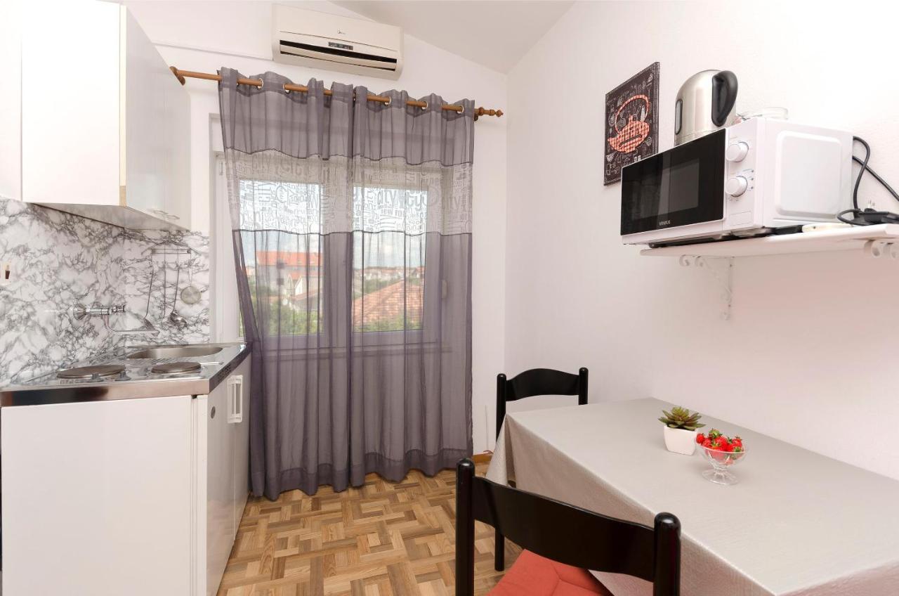 Apartments And Room Take It Easy Tribunj  Ngoại thất bức ảnh