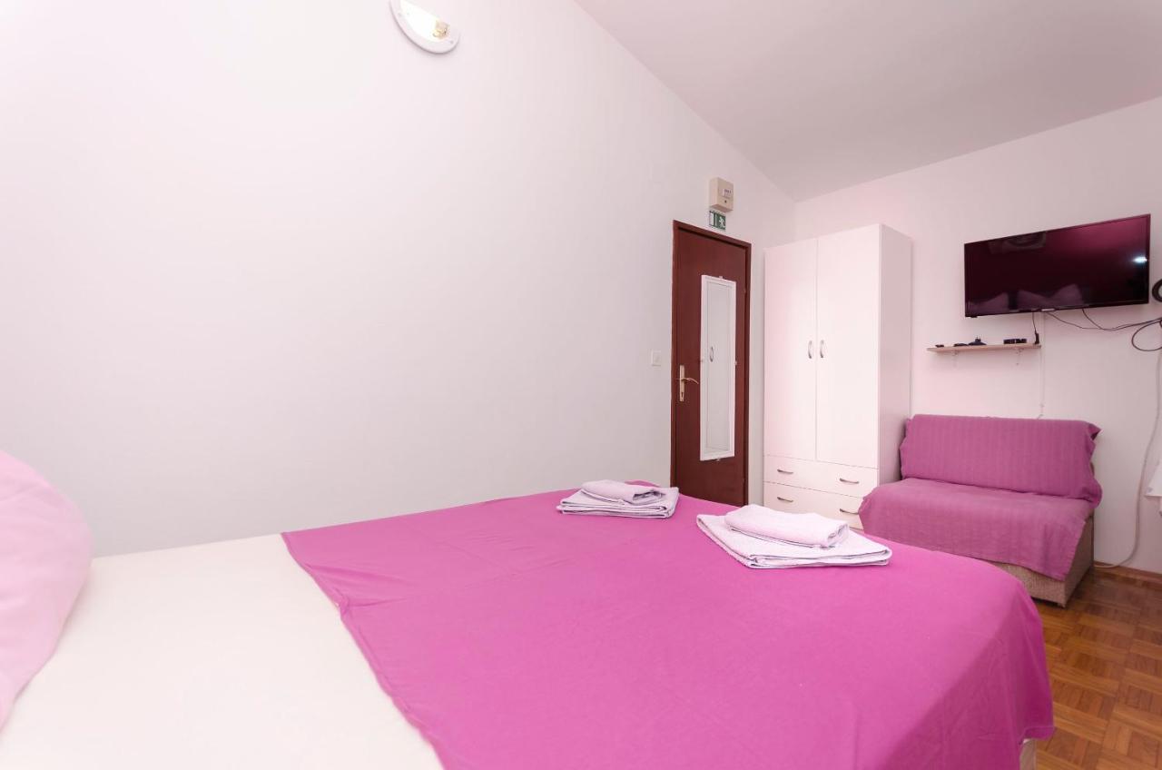 Apartments And Room Take It Easy Tribunj  Ngoại thất bức ảnh
