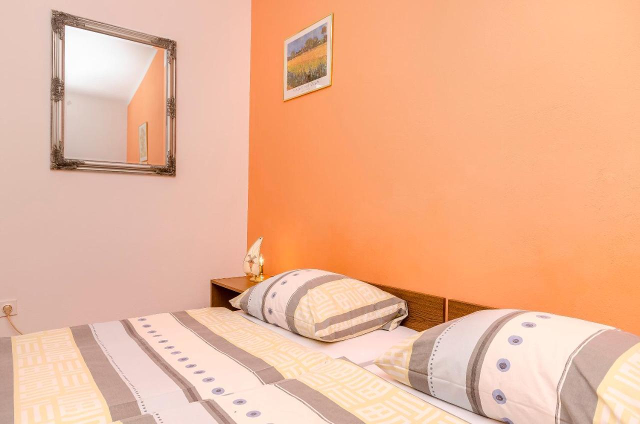 Apartments And Room Take It Easy Tribunj  Ngoại thất bức ảnh