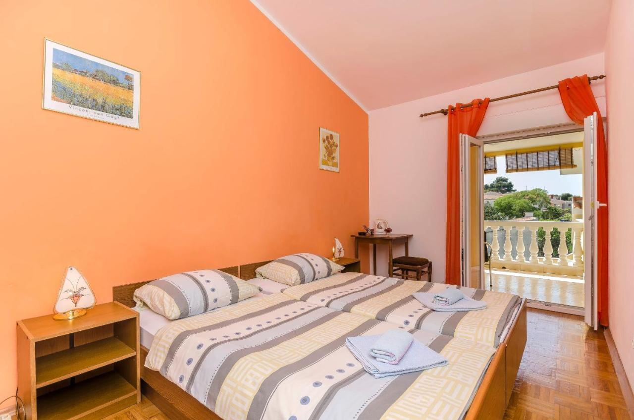 Apartments And Room Take It Easy Tribunj  Ngoại thất bức ảnh