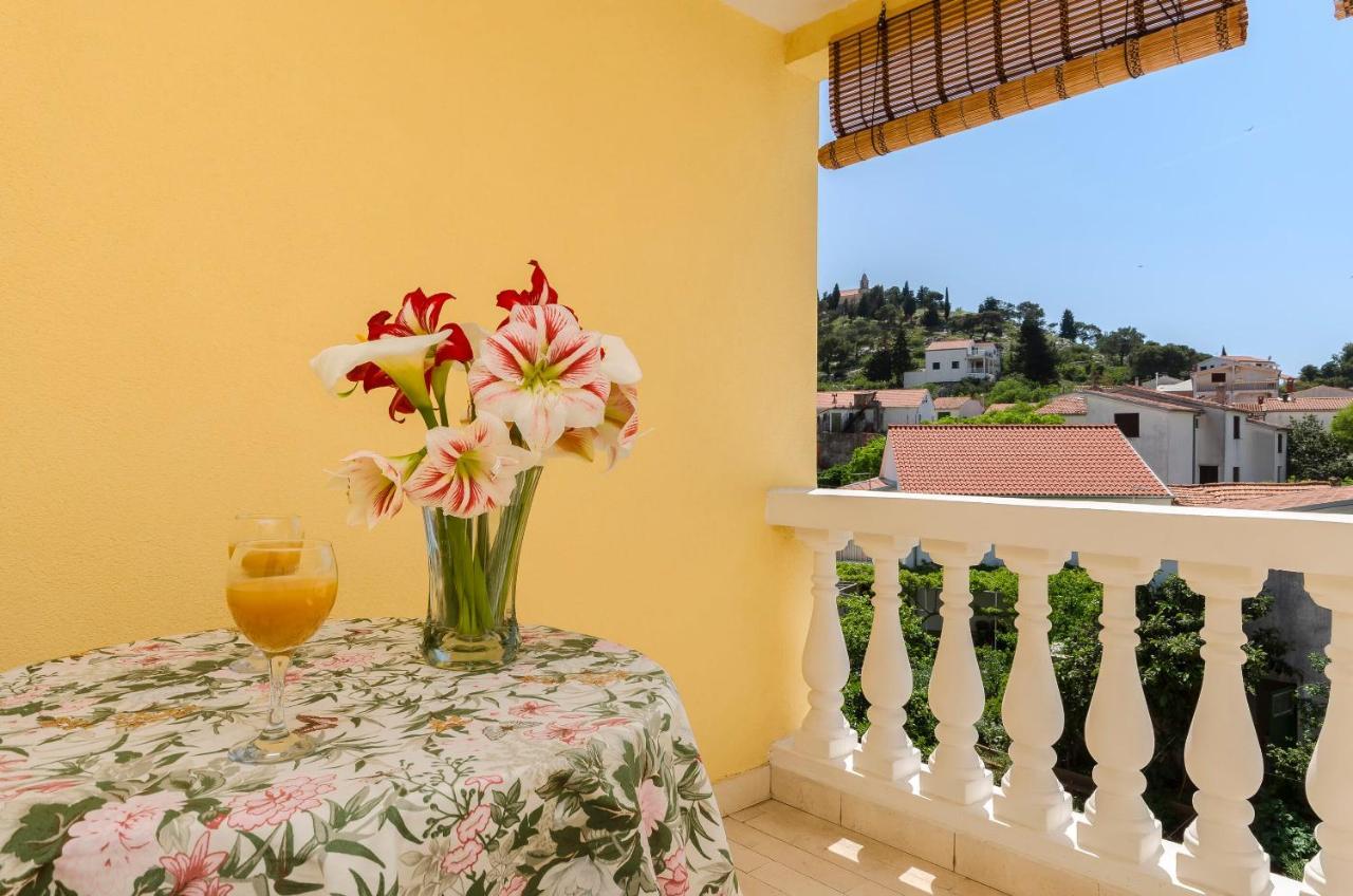 Apartments And Room Take It Easy Tribunj  Ngoại thất bức ảnh